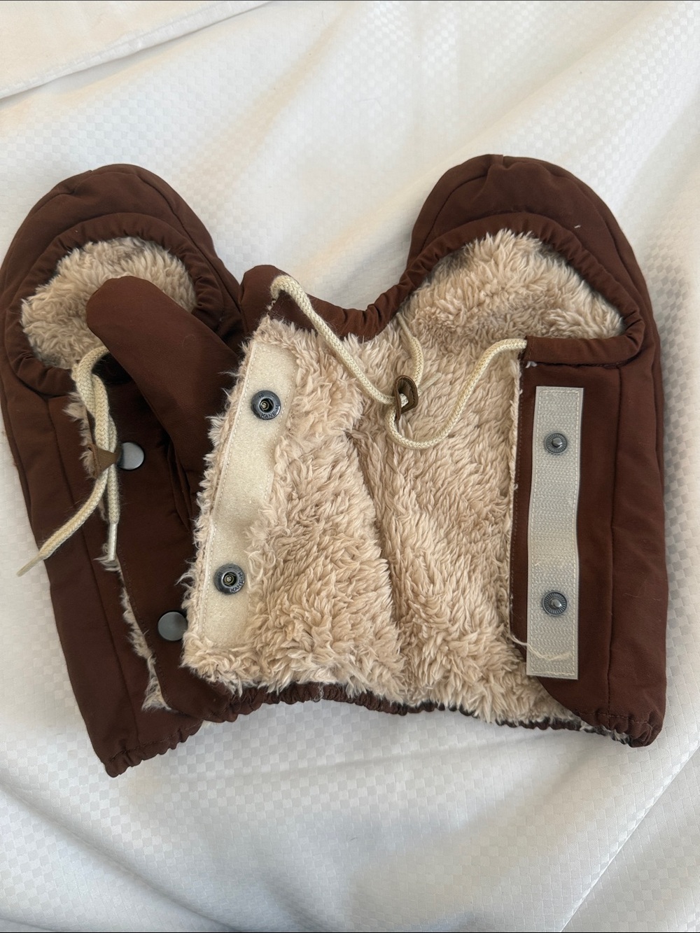 Elmer Brown Quilted Mittens - Picture 4 of 4